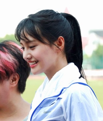 微微一笑很倾城郑爽的发型