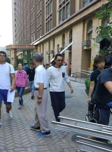 网曝黄海波低调复出拍戏 搭档小宋佳张馨予