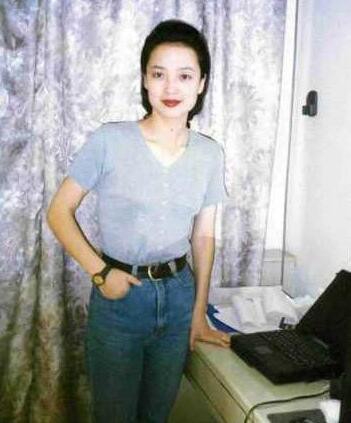 张纪中妻子称两人已分居十年 从未想离婚