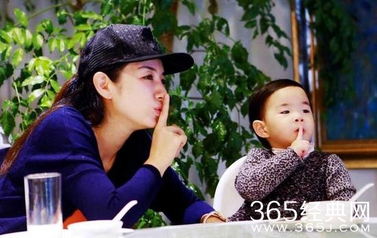 黄奕离婚揭家丑患上抑郁症：怕被人吐口水