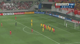 世预赛国足2分钟连追2球 2-3憾负韩国