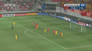 世预赛国足2分钟连追2球 2-3憾负韩国