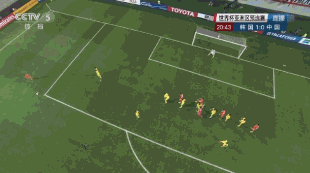 世预赛国足2分钟连追2球 2-3憾负韩国