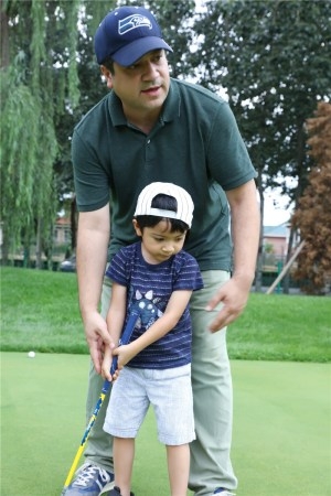 龚蓓苾晒一家三口照 被赞才貌双全之家