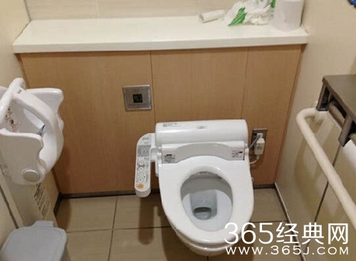 北大学生怒骂日本记者视频在线观看 全程无脏字