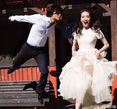 冯德伦拍戏途中古堡下求婚舒淇：不如我们结婚