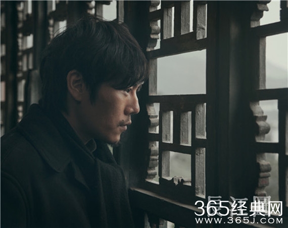长江图今日首映 质感影帝秦昊再创影史里程碑