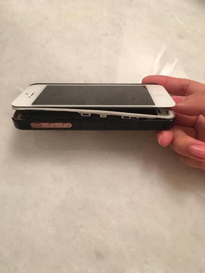 画面太美 章子怡手机破裂多层成“爆款”