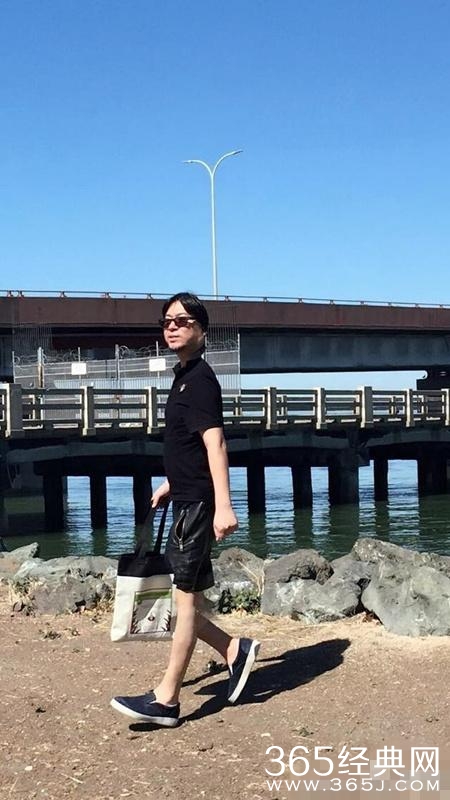 辣眼睛！高晓松晒照瘦成闪电 P图不当遭调侃