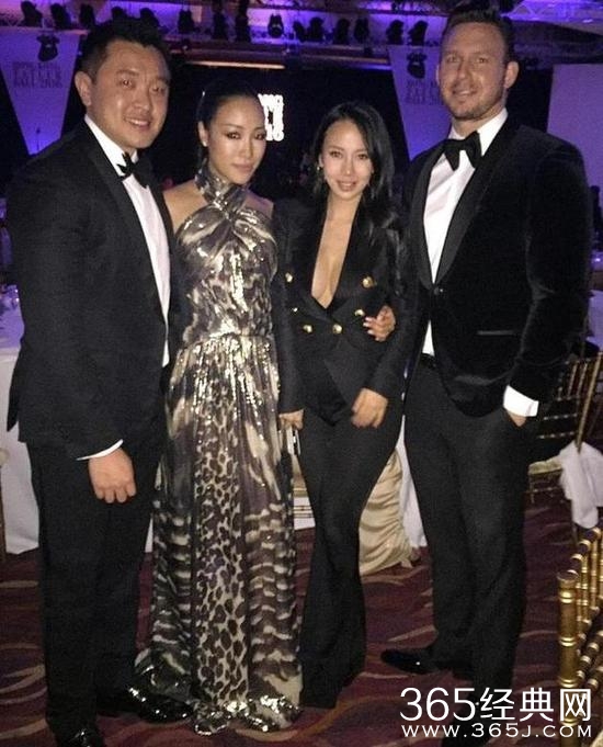 林青霞继女产后带男友现身 真空穿西装身材辣