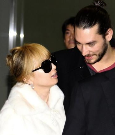 滨崎步宣布离婚 聚少离多是主因