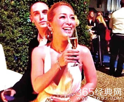 滨崎步宣布离婚 聚少离多是主因