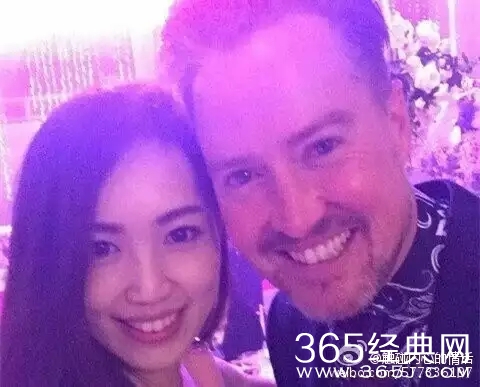 马蓉与夏克立愉快合影 网友：无耻到了极点