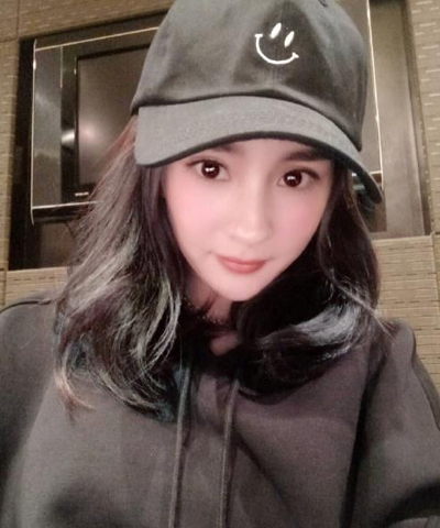 神撞脸 杨幂生日baby送祝福，配图亮了…