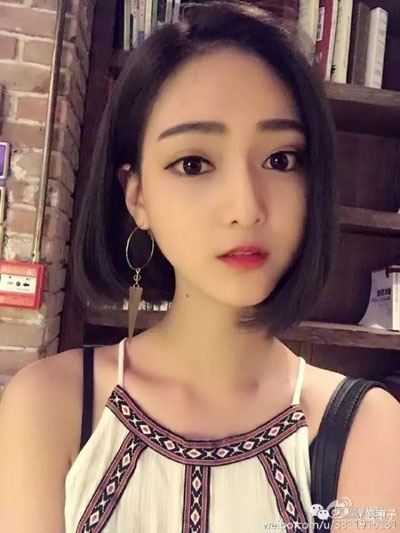 开学才几天 关晓彤和室友就被传有矛盾了