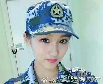 开学才几天 关晓彤和室友就被传有矛盾了