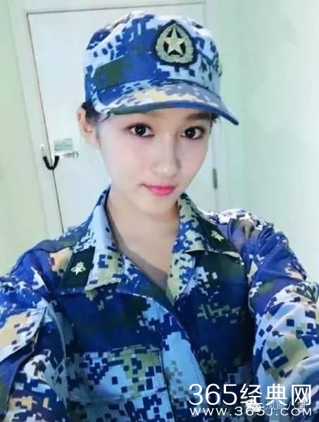 开学才几天 关晓彤和室友就被传有矛盾了