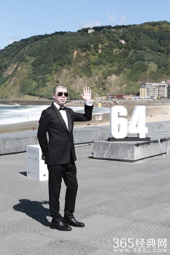 冯小刚新片压力大?要说抢银行有压力拍电影可没