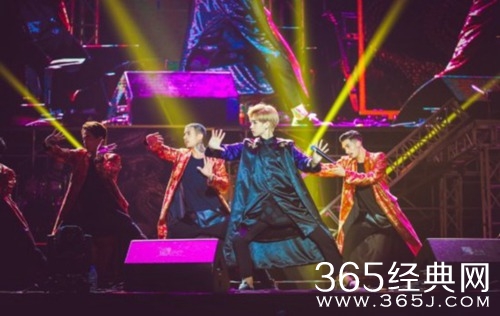 汪苏泷首场个唱华丽亮相 热舞加金曲引爆现场