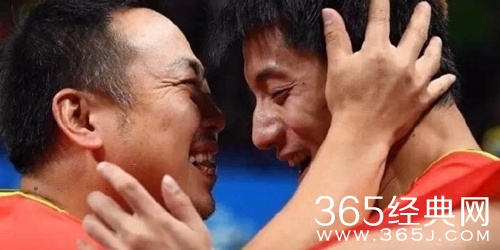 刘国梁开微博调侃：我就是那个不懂球的胖子