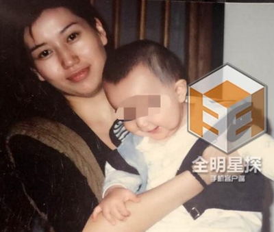 曝张铁林涉嫌暴力夺子 前女友隐忍多年终起诉