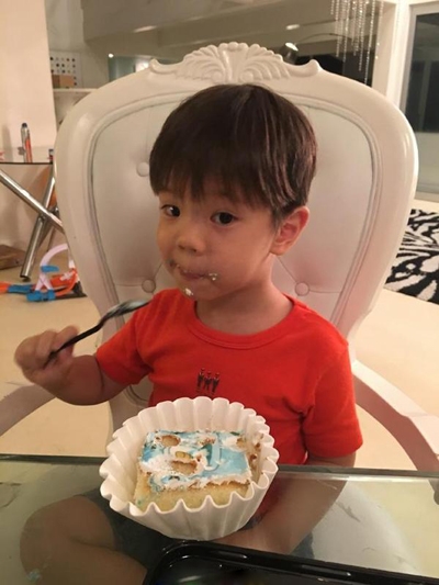 杜江晒儿子三岁照片 却无意暴露了霍思燕的隐私