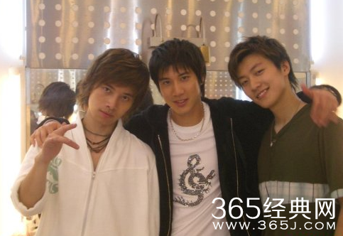 王力宏发文悼念乔任梁 竟引发粉丝骂战