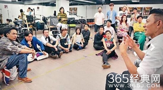 刘德华投资音乐剧 亲自探班四小时和演员交流