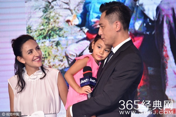 刘烨称帮诺一相亲是开玩笑 会阻止女儿早恋