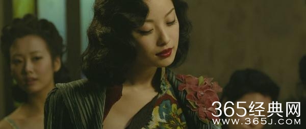 为什么总是骂林允?只有一部代表作的倪妮,和她没差啊