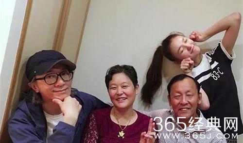 为什么总是骂林允?只有一部代表作的倪妮,和她没差啊