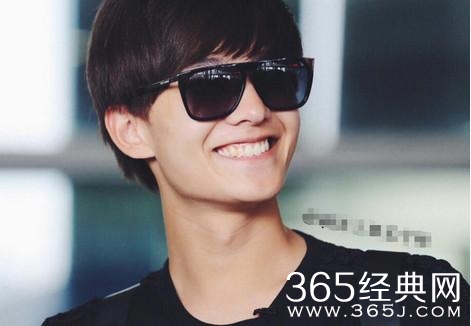 杨洋是在刻意模仿张翰？这照片你能认出是谁！