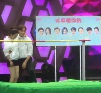 陈伟霆，有名的绅士手，遇见赵丽颖就没有了！