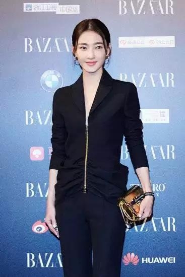 好美的素颜女神，却怎么捧都不红！连吴亦凡都为她动心