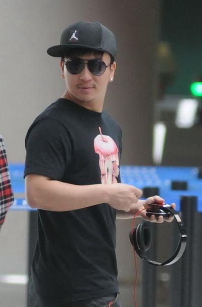 瘦回来了！28岁释小龙近照曝光 重返颜值巅峰