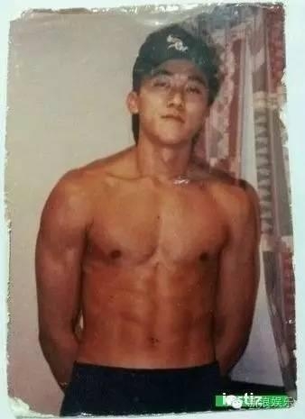 大象说 | 《釜山行》里的胖大叔年轻时撞脸苏志燮！还有反差萌