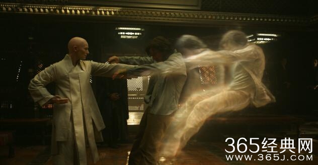 拒绝漫威《奇异博士》去演DC的小丑，结果小丑红了戏却被删了