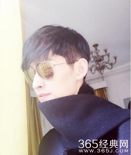 杨洋是在刻意模仿张翰？这照片你能认出是谁！