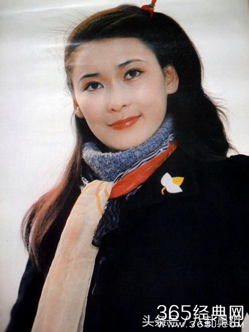 做过主持当过演员 曾搭档刘晓庆 疑似因云雨春宵尺度过大被封杀