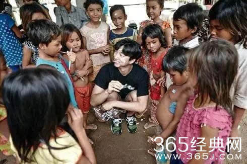 你们都在说《釜山行》有多好，却忽略了一个真正的男神！