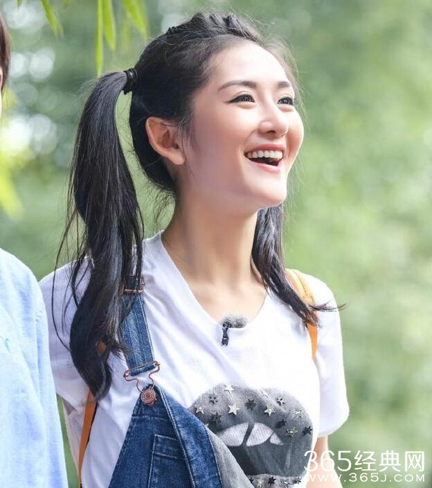 “太阳女神”谢娜与快乐家族“决裂”