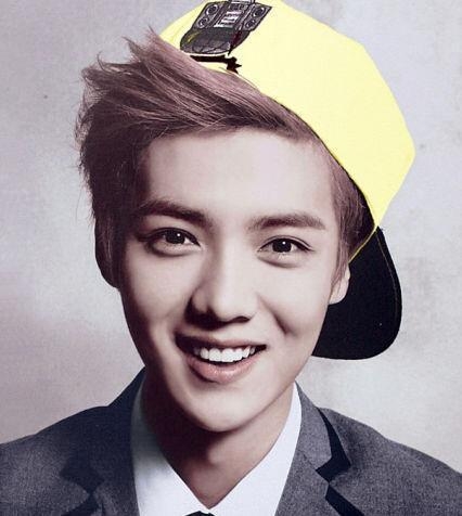 最不会自拍的明星,鹿晗马天宇赵丽颖唐嫣全上榜!