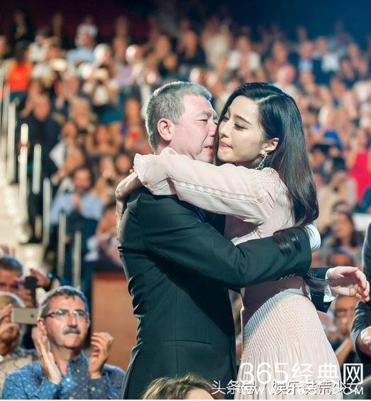 范冰冰获奖感言不提男友  李晨发四个字微博让人读了心塞