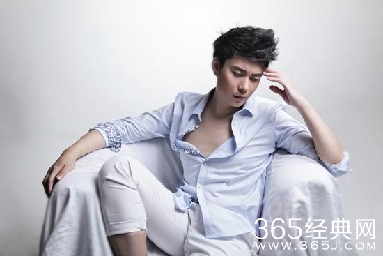 甘当绿叶，没有他也许沈腾还是以前的“郝建”