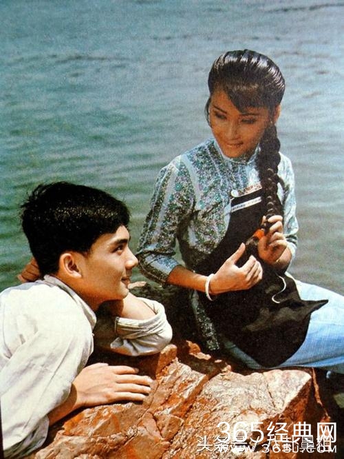 做过主持当过演员 曾搭档刘晓庆 疑似因云雨春宵尺度过大被封杀