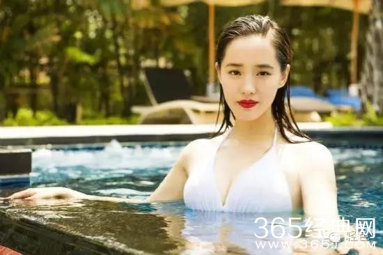 比基尼才是检验身材的唯一标准，盘点泳装10大女星