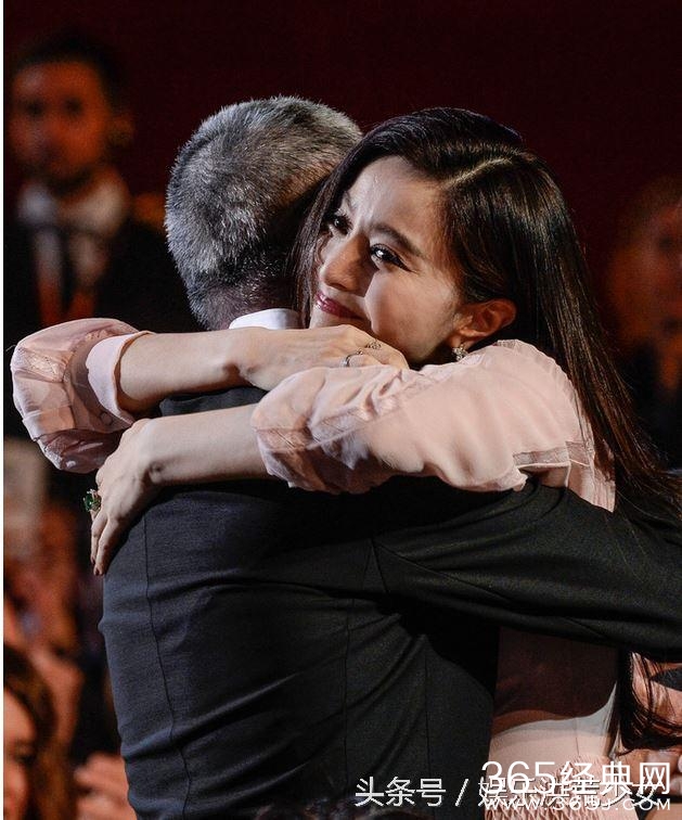 范冰冰获奖感言不提男友  李晨发四个字微博让人读了心塞