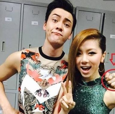 陈伟霆，有名的绅士手，遇见赵丽颖就没有了！