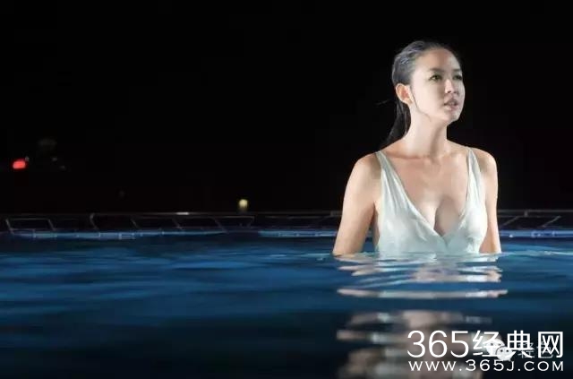 比基尼才是检验身材的唯一标准，盘点泳装10大女星