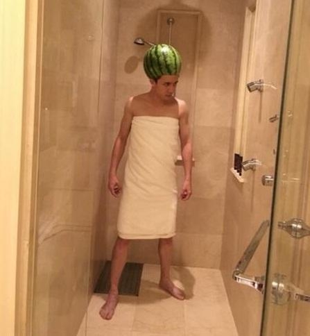 最不会自拍的明星,鹿晗马天宇赵丽颖唐嫣全上榜!